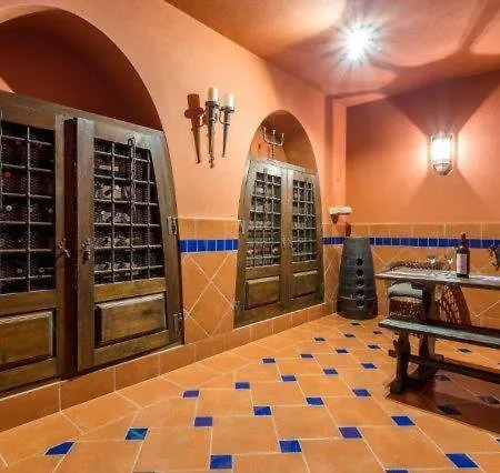 Carvoeiro Sleeps 8 With Pool Air Con And Wifi Villa *