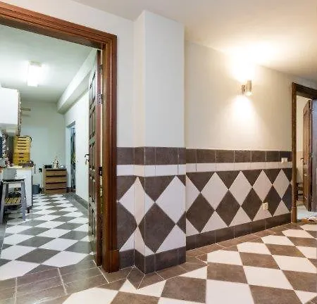 Carvoeiro Sleeps 8 With Pool Air Con And Wifi Villa